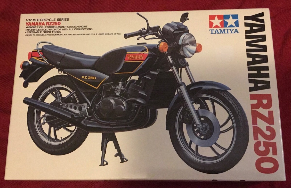 TAMIYA 1/12 YAMAHA RZ250 ＆ RZ350 Amazon.com: The Hobby Company Tamiya 1:12 Yamaha RZ250