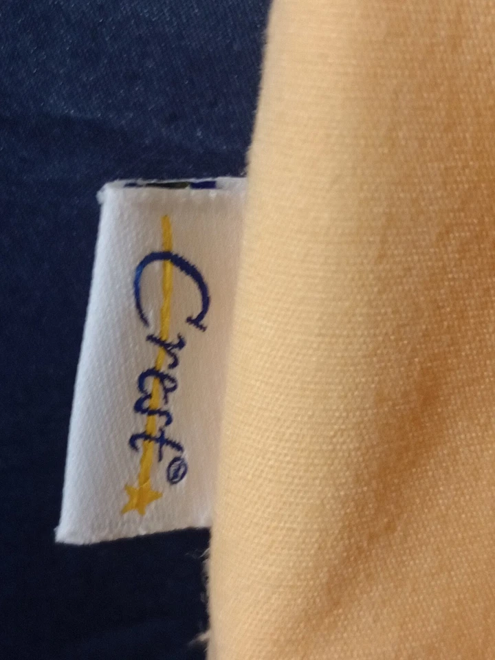 Blusa/Pantalones Médicos Crest Unisex Pequeña Cosecha Dorado Cuello en V Manga Corta Bolsillo en el Pecho Foto 3 de 4