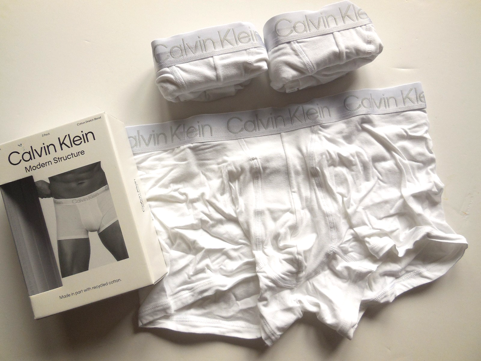 CALVIN KLEIN MODERN STRUCTURE 3PACK COTTON TRUNKS   MEDIUM     RRP  £44