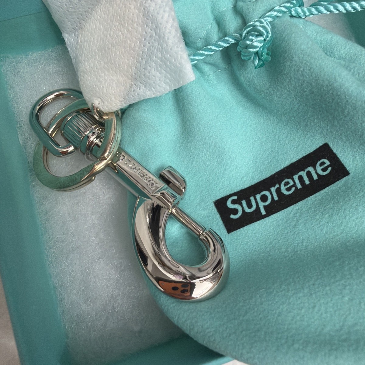 Supreme Tiffany & Co. Return to Tiffany Oval Tag Keyring. New | eBay