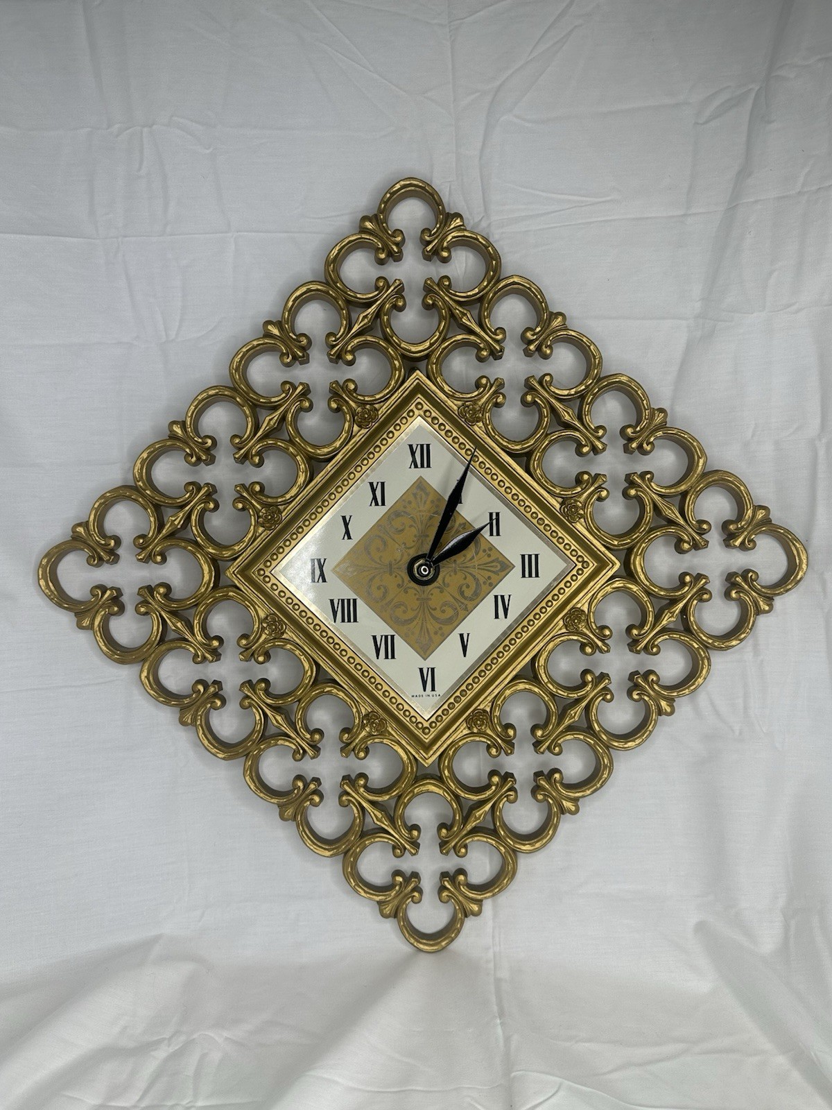SYROCO USA #1020 (Takane Quartz) 19'' Wall Clock ~ Mid-Century Decor Retro Ltd
