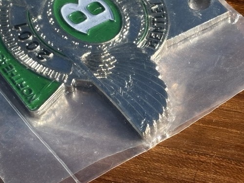 SEALED 2001 BENTLEY NORTHEAST REGION DRIVERS CLUB BADGE - Picture 8 of 9