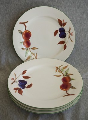 Royal Worcester EVESHAM VALE Dinnerware - 4 DINNER PLATES - 10.5 in.