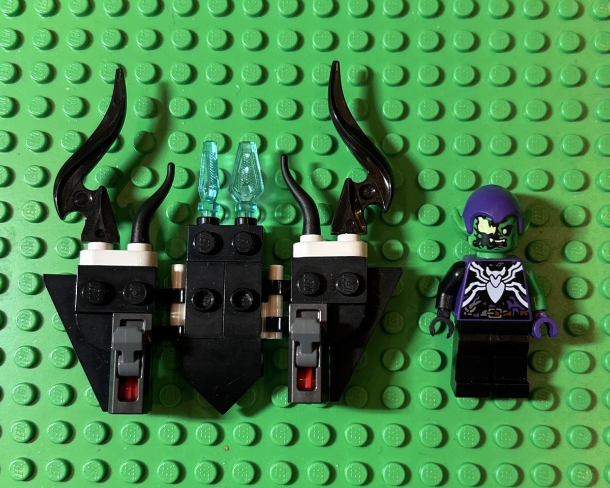 Lego Green Goblin Venomized Minifig sh0948 with Glider from 76279