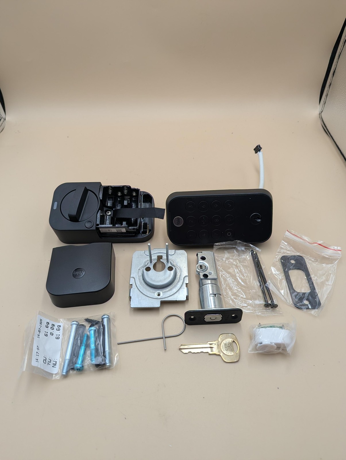 Yale Assure Lock 2 Touch Fingerprint Deadbolt with Wi-Fi, Satin Nickel*HAS KEY