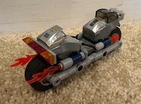 LEGO Agents Mission 2: Swamp Raid 8632 + Gold Tooth's Getaway 8967