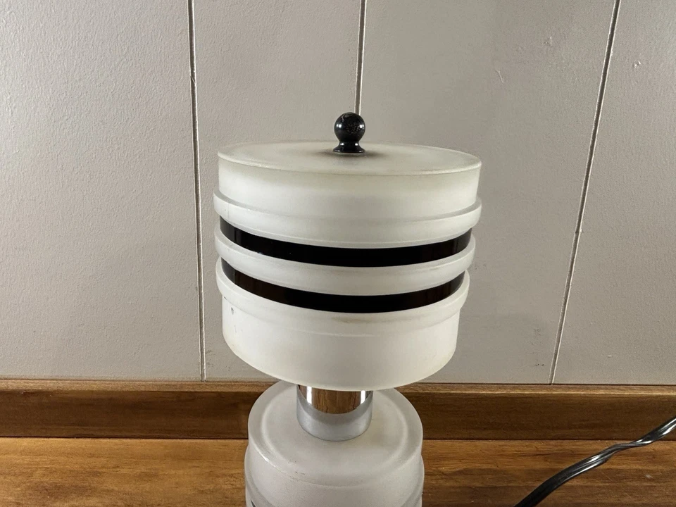 Vintage MCM Art Deco Frosted Glass With Black Bands Small Boudoir Accent Lamp - Image 4 of 4