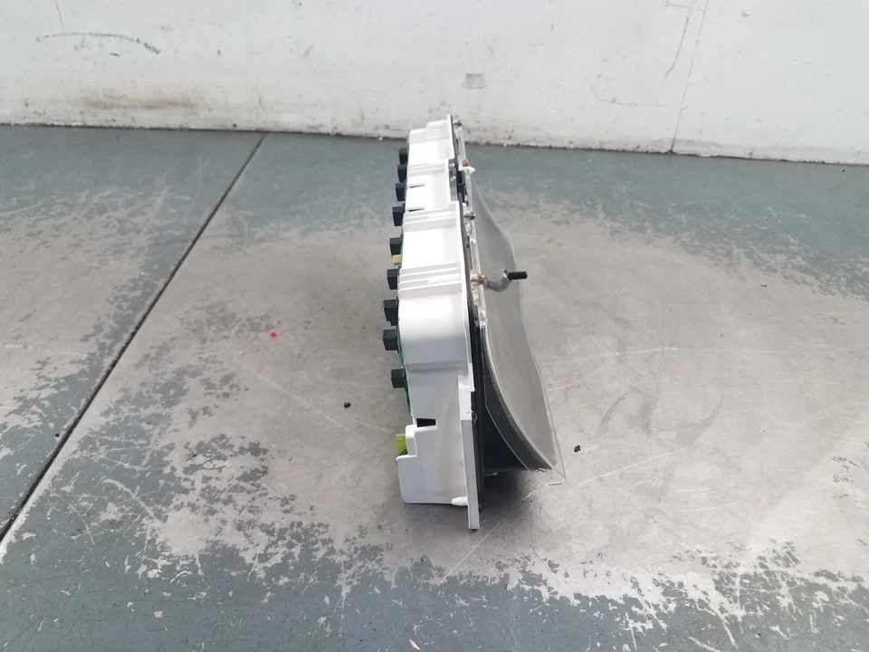 2002 Grand Marquis / Crown Vic Victoria Gauge Cluster  #0557 M4 - Image 3 of 4