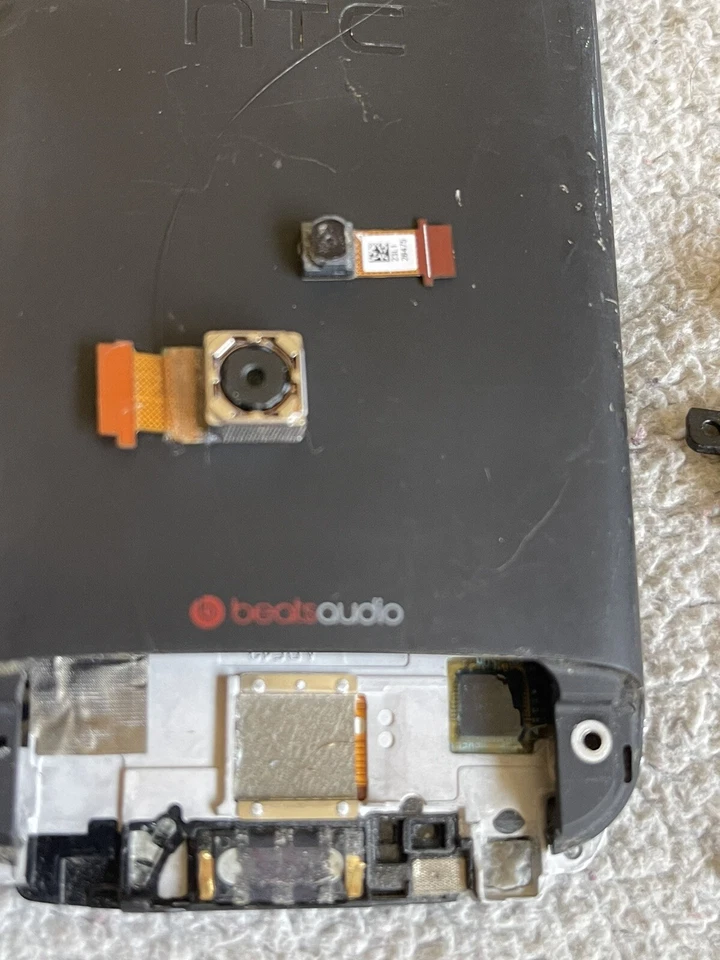 Original htc One S Z320e Rear Cover Housing Camera Parts Lot  and Battery - Image 2 of 4