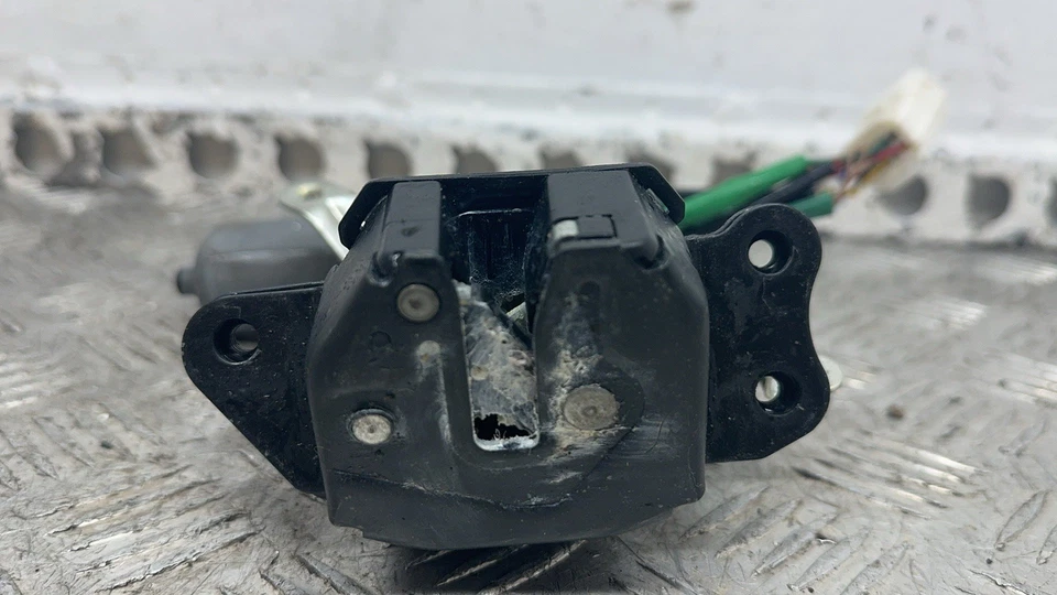 MITSUBISHI OUTLANDER 2014-2024 1998 BOOTLID LOCK MECH — 第 2/4 张图片