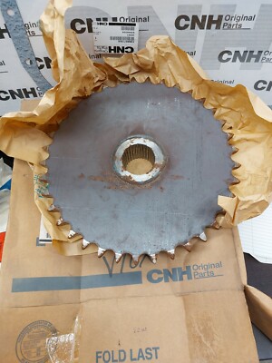 DRIVING SPROCKET FOR NEW HOLLAND FITS 20 MODELS. Part # 84172884 