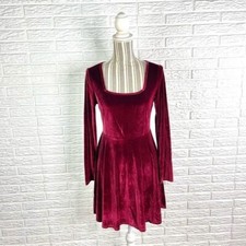 Shein Burgundy Velvet Fit and Flare Dress Size Large