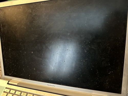 Apple MacBook Pro 15-Inch (2006) For Parts Or Repair - Picture 6 of 6