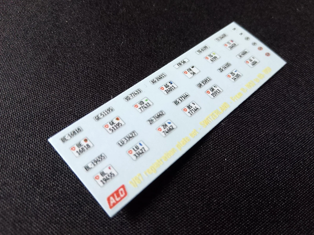 Décalques Plaques D’immatriculation Britanniques 1:18 – Lot Pour 14 Voitures – Marque ALO Decals – Neuf