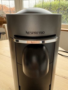 Nespresso Vertuo Plus Kaffeemaschine