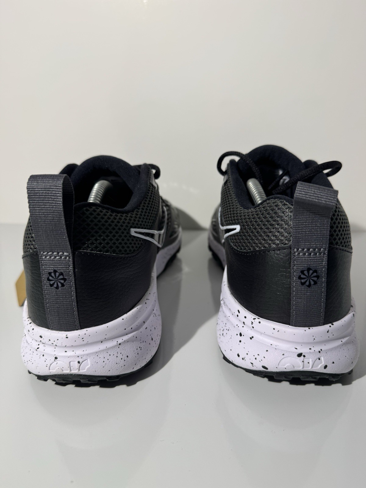 Nike Air Zoom Diamond Turf Elite DZ0503-003 Mens 9.5 New Black Grey White thumbnail 5