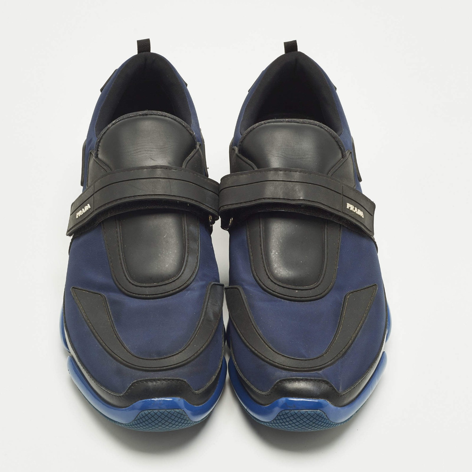 Prada Cloudbust Size 44 Navy BlueBlack Leather and Nylon Low Top Sneakers thumbnail 3