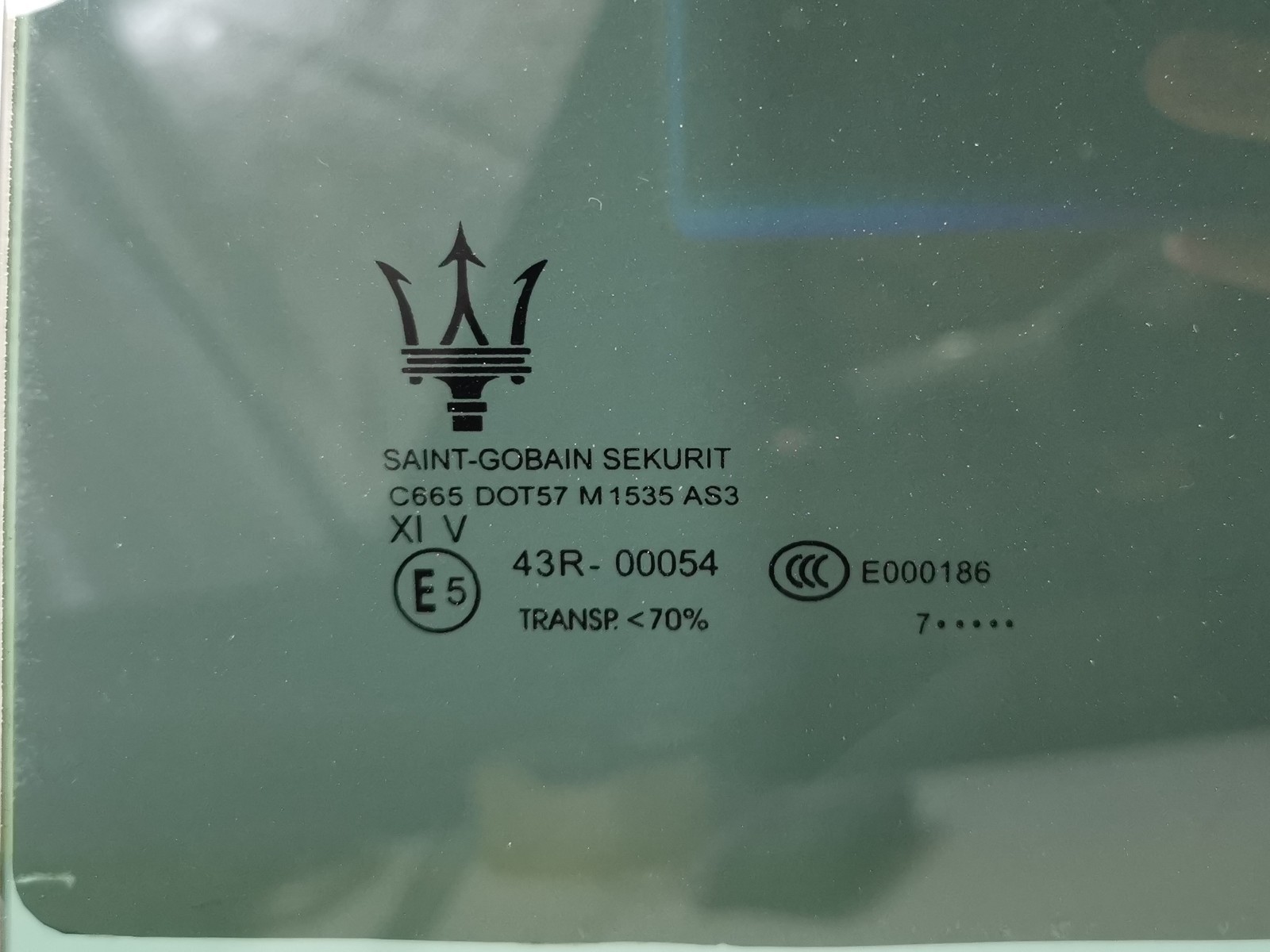 Maserati Levante 2018 Rear Right Door glass