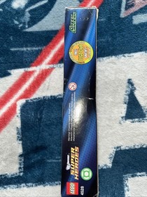 Lego Dc Universe Sealed Green Lantern Buildable Figure 4528