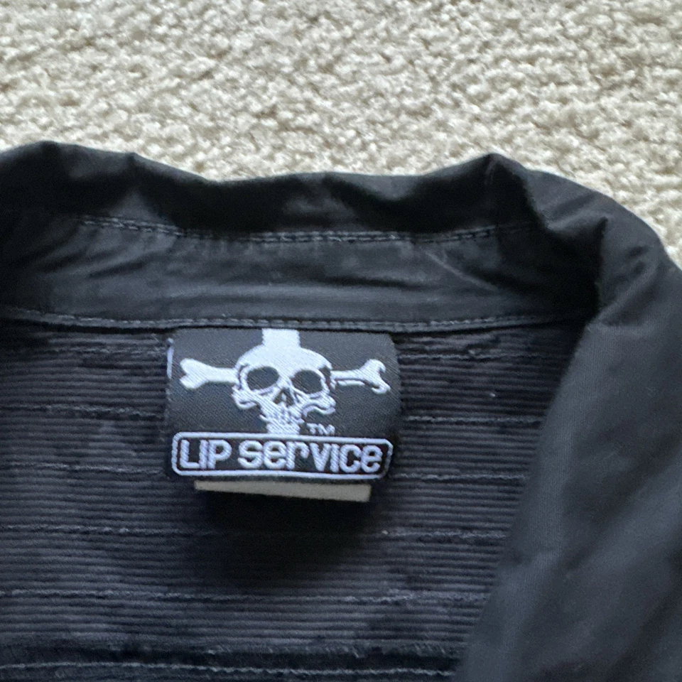 Lip Service Snap Button Shirt Mens Medium Black Short Sleeve  Pocket Y2K - Image 2 of 4