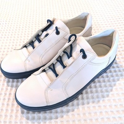 ECCO White Leather Sneakers Womens Lace Up Comfort Shoes Low Top Walking 40