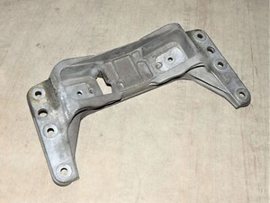 BMW E60 E61 E63 E64 Benzin Getriebeträger Getriebehalter 2231-6776521
