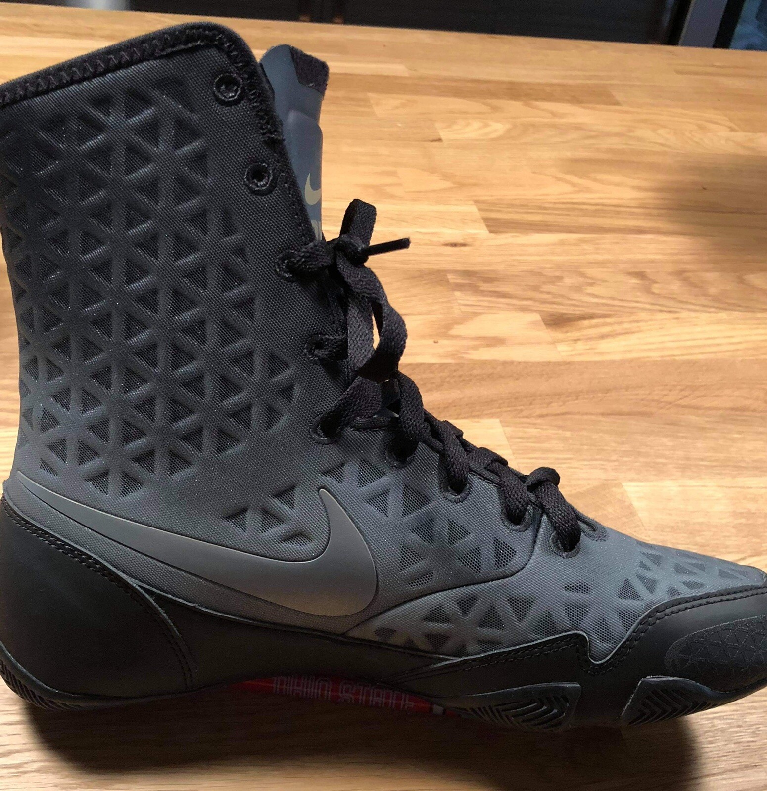 Total 50+ imagen rocky balboa nike shoes Abzlocal.mx