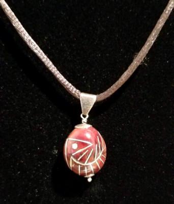 **UNIQUE Vintage 925 Sterling Artisan Inlaid Fishbone Seed Pendant Necklace**