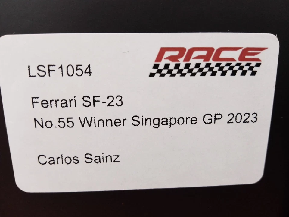 Looksmart Ferrari SF-23 #55 Carlos Sainz Jr winner Singapore 2023 1/43 LSF1054 - Immagine 4 di 4