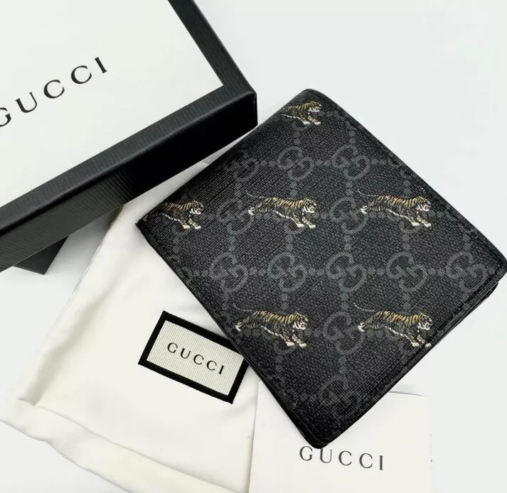 GUCCI GG Supreme Tiger Pattern Black Bi fold Bifold Wallet Used