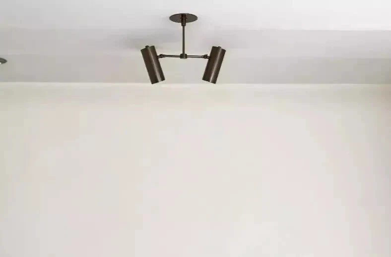 Lámpara de techo ajustable moderna italiana Mid-Century de latón doble Foto 2 de 4