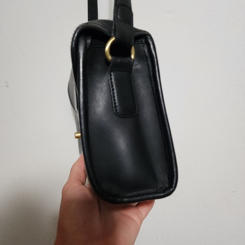 ​Vtg COACH City Bag 9097 Black Glove Tanned Leather Crossbody Turnlock 90s 80s  by Coach, Size 90, $200 - Photo 6