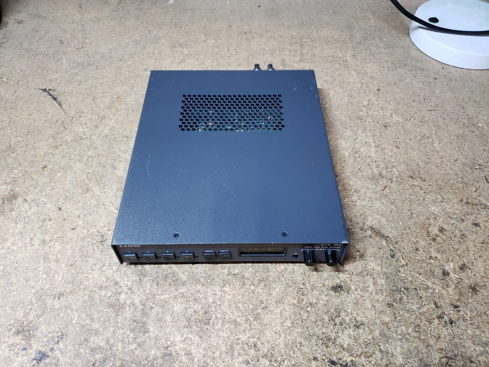 SOLO ENCENDIDO PROBADO - Escalador de video y RGB Extron DVS 304 Foto 2 de 4