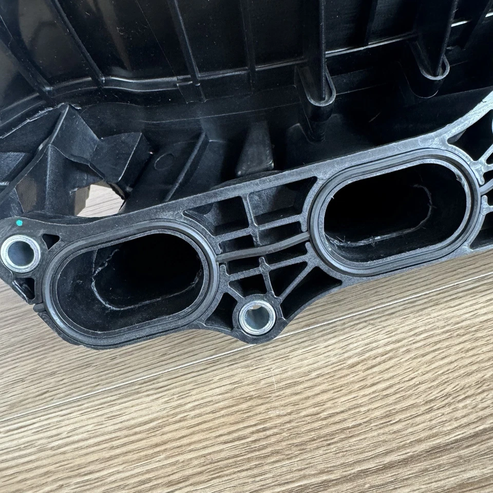Colector de admisión lateral superior para Toyota Camry 2002-2011 Lexus HS250h Scion 2,4 L Foto 4 de 4