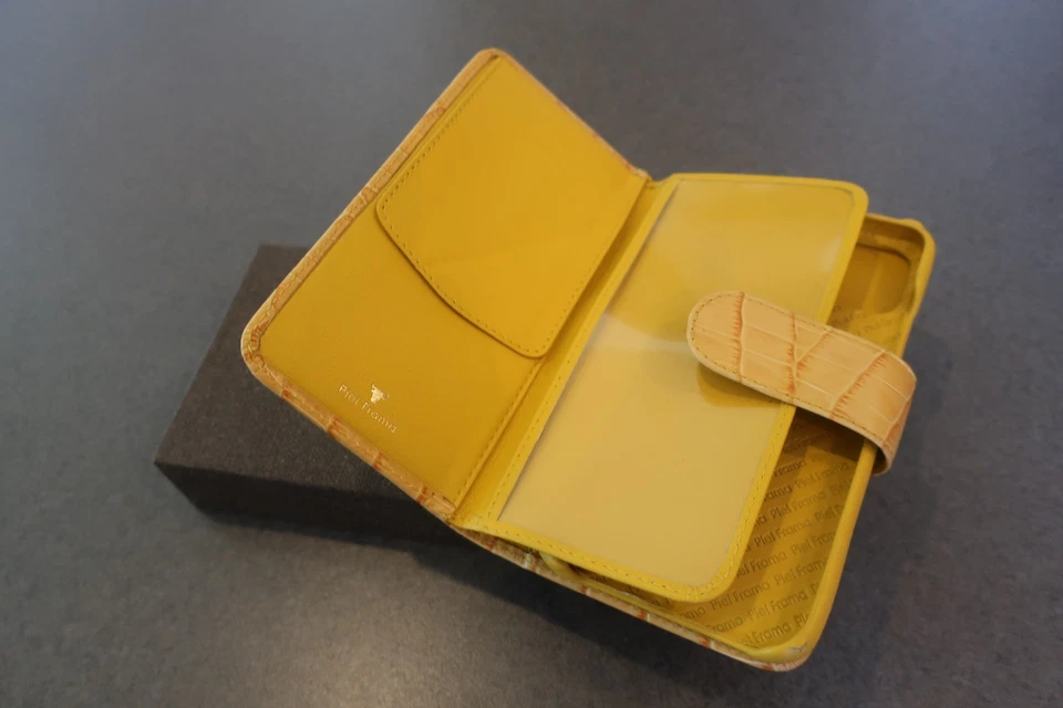 Piel Frama 黄色鳄鱼皮钱包式皮革保护壳 适合 Apple iPhone 11 Pro Max #207 — 第 3/4 张图片