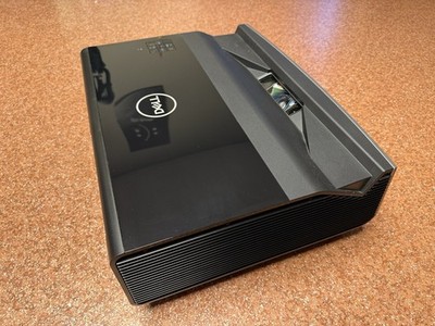 Dell S718QL 4K UHD Laser Ultra-Kurzdistanz Beamer 5000 ANSI-Lumen Top Zustand