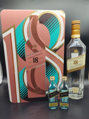 Johnnie Walker 18y, inkl.2 Fl. Blue Label und  Verpackung , Flaschen sind leer.