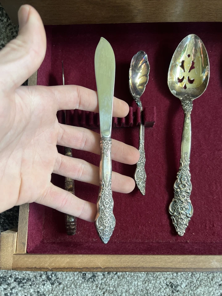 1847 Rogers Bros IS RENAISSANCE 94 изделия посеребренные с чехлом - Изображение 4 из 4