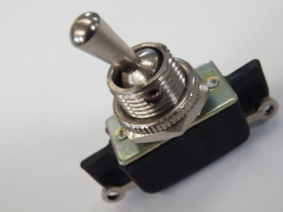 DP Standard Mains Toggle Switch 1ea N/O N/C 2A 250Vac or as SPDT 19g EN02