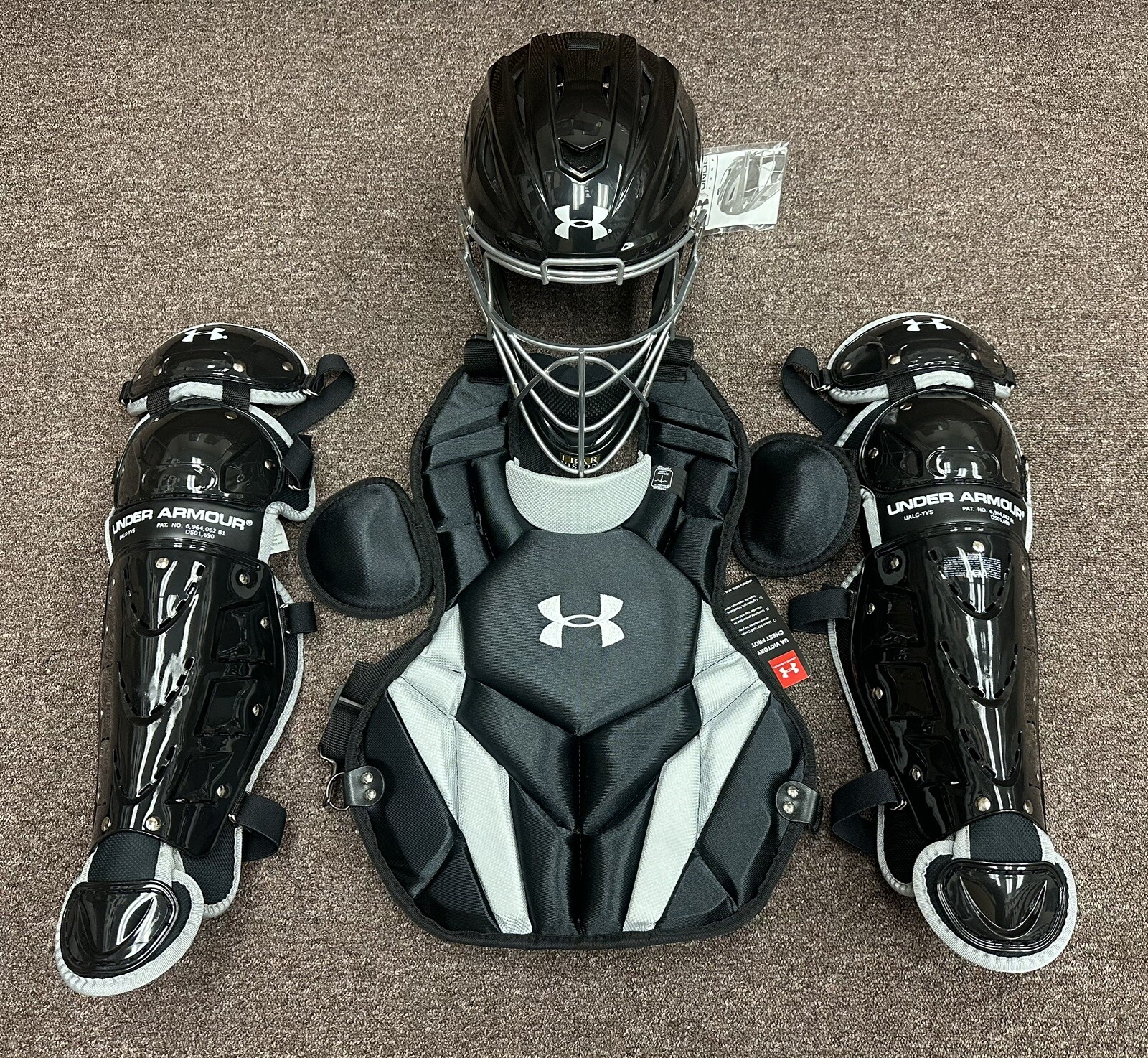 Under Armour Converge Victory Series Youth Ages 79 Catchers Gear Set