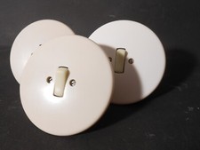 Orig Bakelit Lichtschalter Kipp Schalter UP weiß rund Busch alt leucht Steckdose