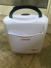 Singer Sew Essentials Cotton Reel & Accessory Case With Cotton Reels