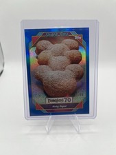 Topps Serial Numberred Snack Time Disneyland 70 Myszka Miki Beignet /99