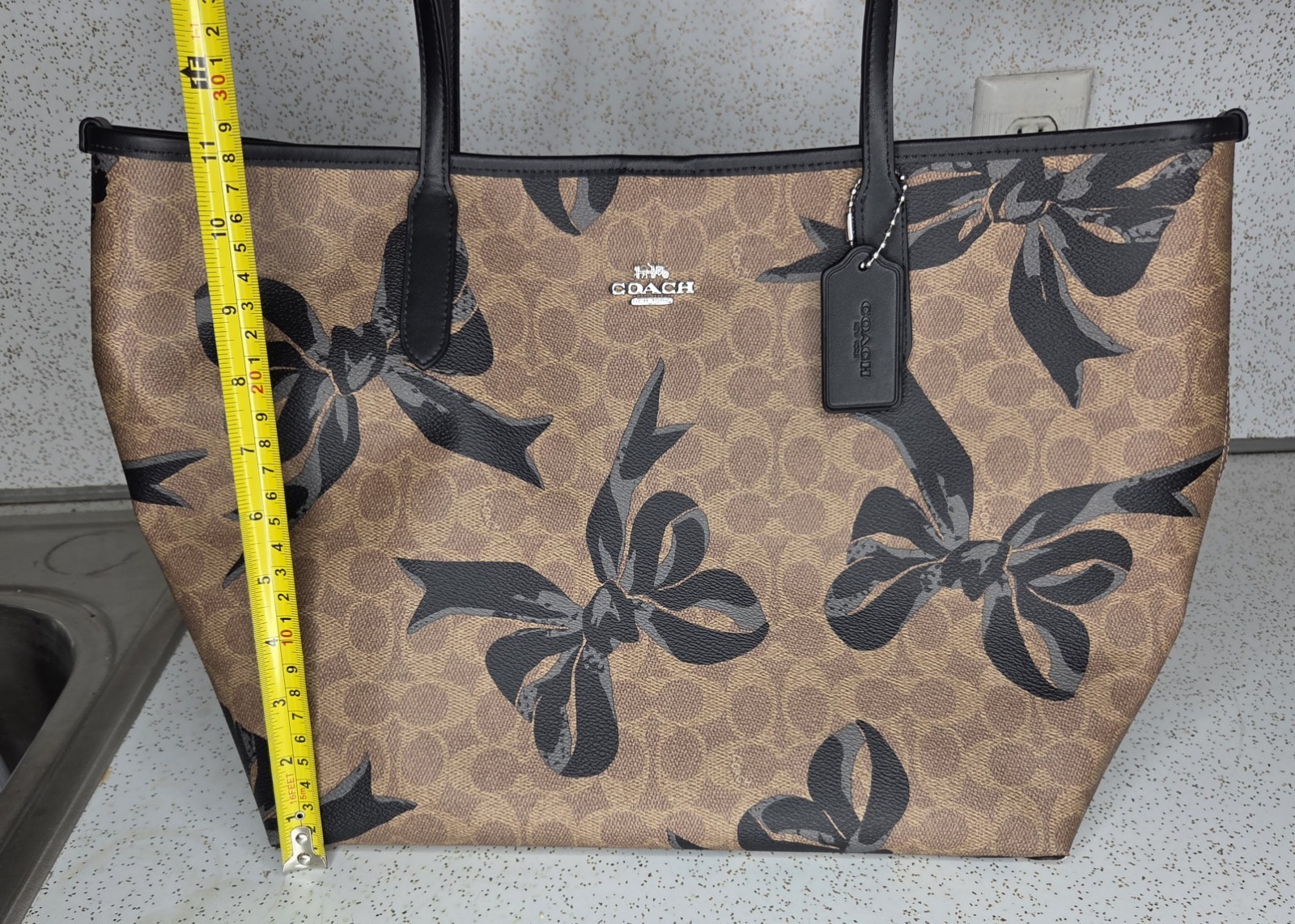 Coach City Tote Bag In Signature Canvas With Bow Print CY652 NWOT thumbnail 9