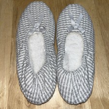 Joyspun Shoes Womens Size 10 Gray Check Knit Slippers Fuzzy House Indoor