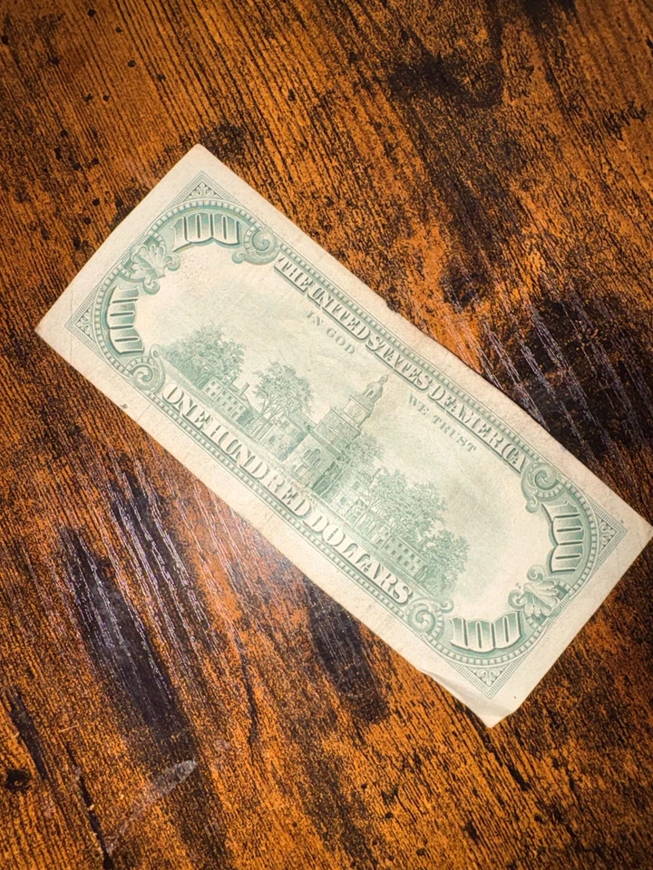 Uncirculated Small Head $100 bill (One Hundred Dollar Bill) - Series 1977 - Image 3 of 3