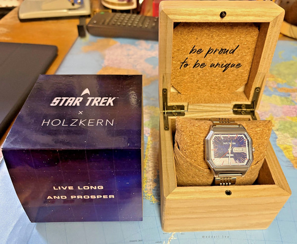 Holzkern x Star Trek: Space Warp Armbanduhr - Limited Edition - Nr. 112 von 1000
