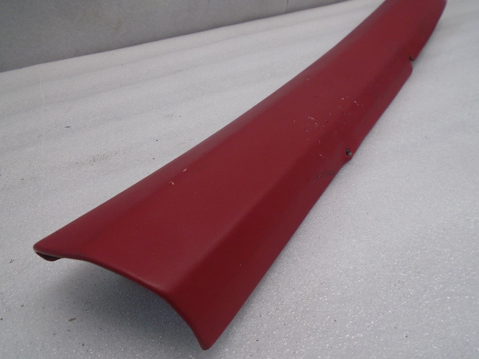 1997 FERRARI 456 GTA 456 GT DRIVER SIDE A PILLAR COVER BORDEAUX OEM DK804378