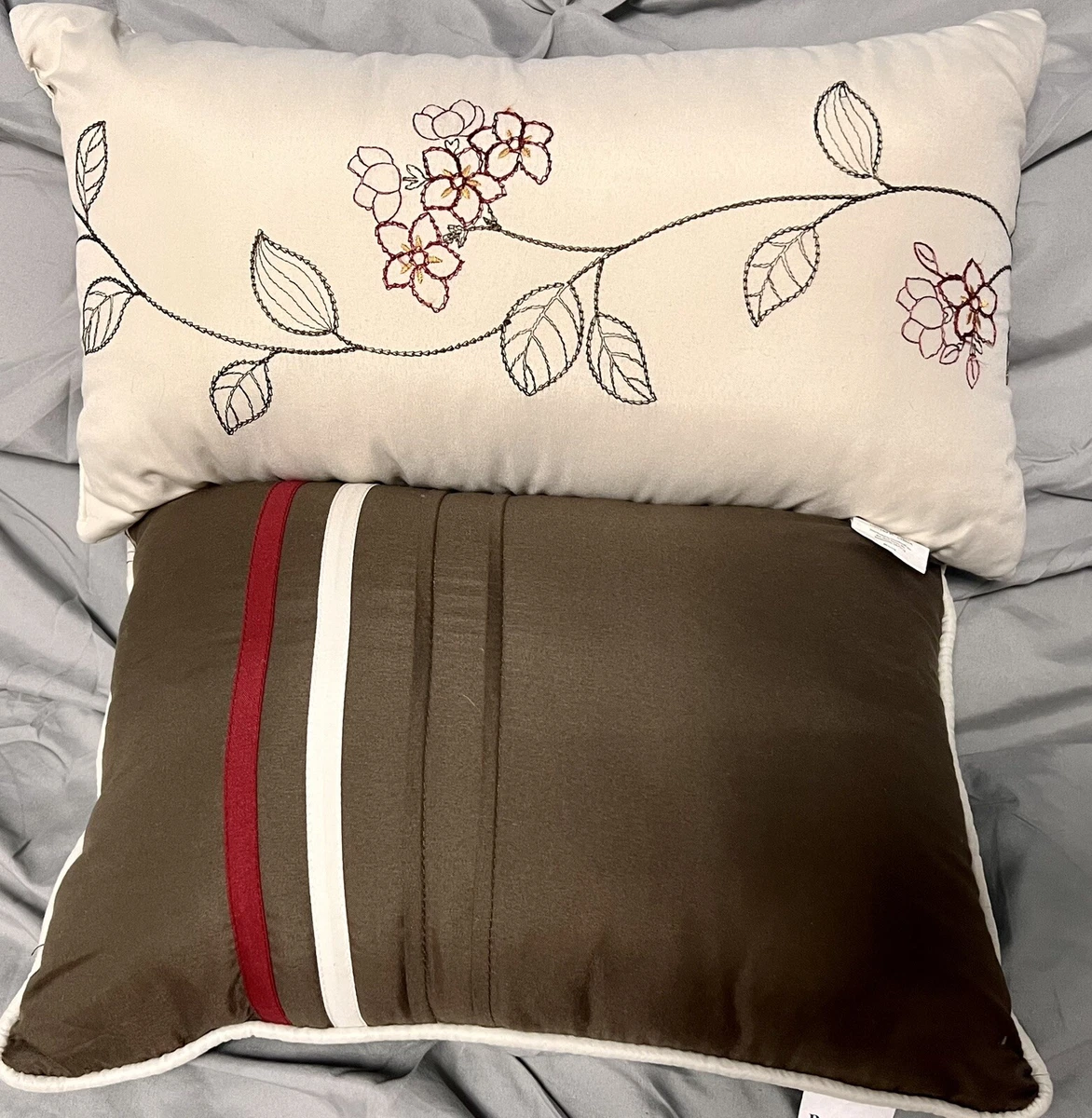 Burgundy top decorative pillows