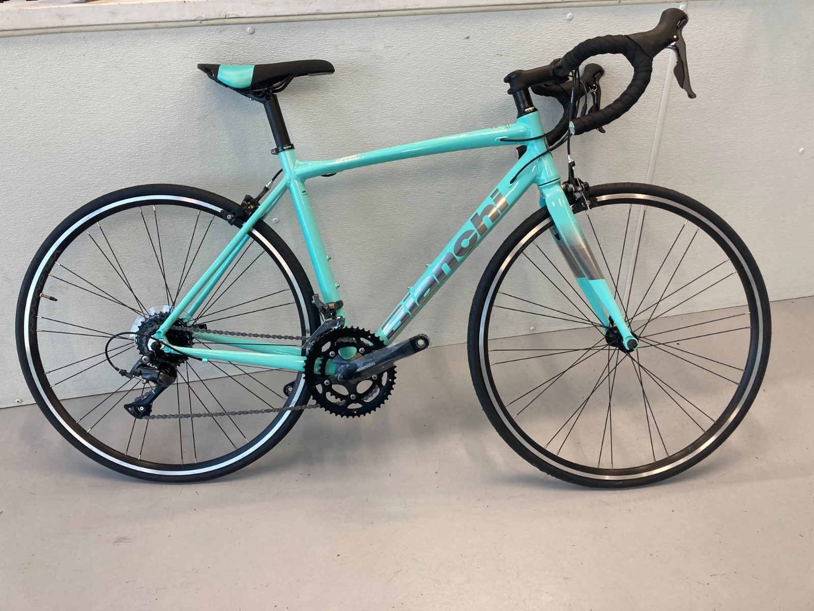Bianchi Via Nirone 7 Claris 2x8 speed . 53cm. New.